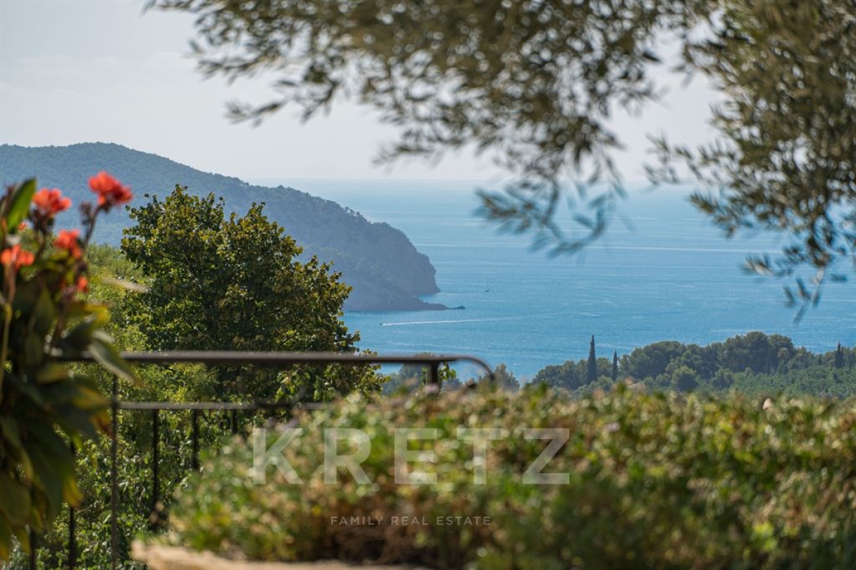 Luxury House for sale in La Cadière-d'Azur, 2 490 000 €, Photo 1