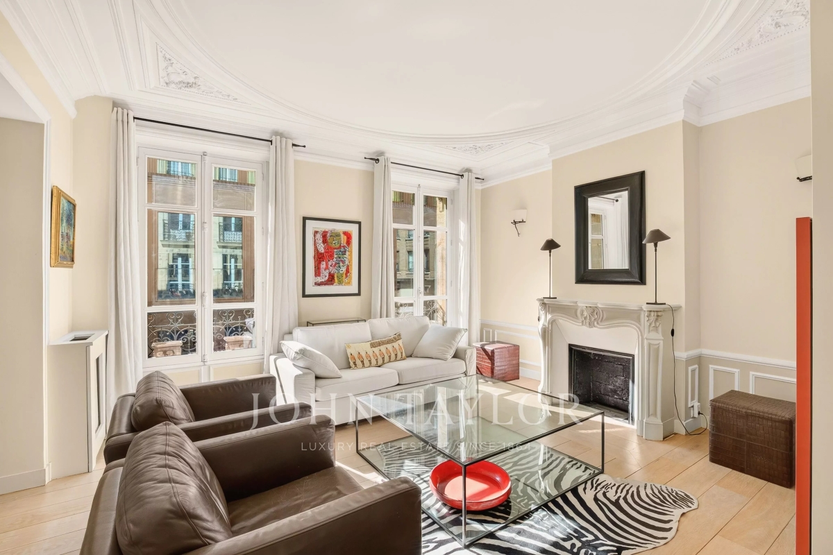 Luxury Apartment for sale in Paris 16ème, 935 000 €, Photo 1