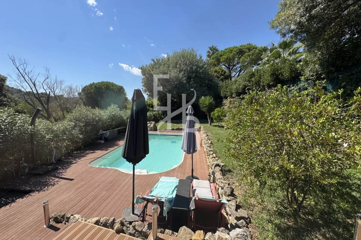 Luxury House for sale in Mougins, 895 000 €, Photo 3