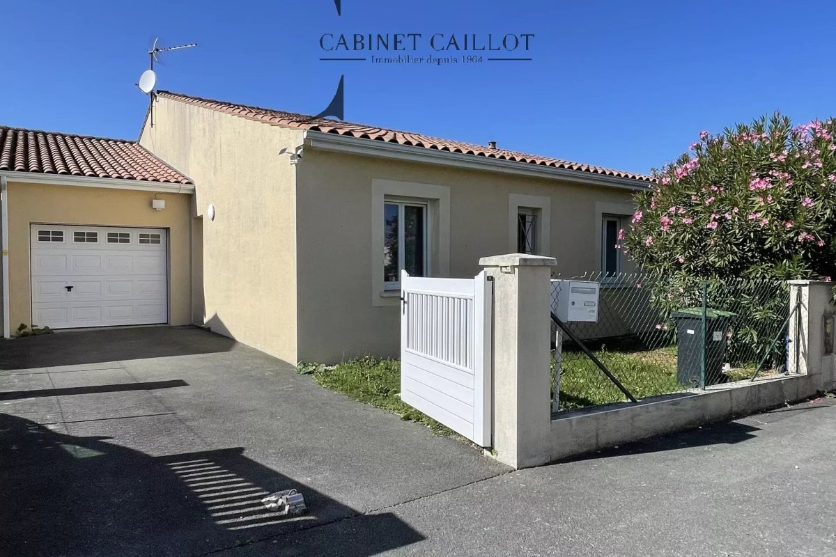 Maison de luxe à vendre à Saintes, 299 500 €, Photo 3