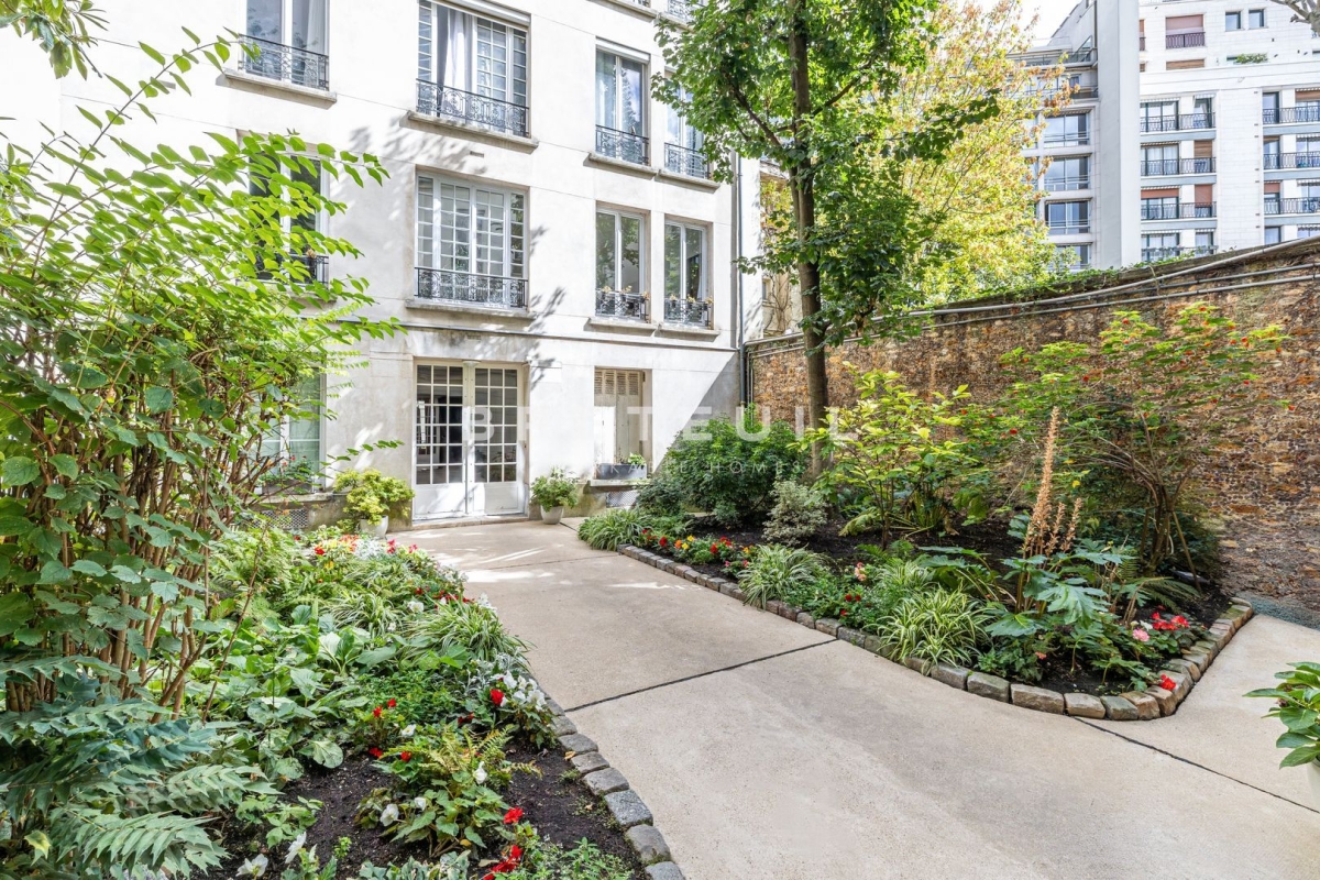 Appartement de luxe à vendre à Paris 16ème, 1 200 000 €, Photo 2