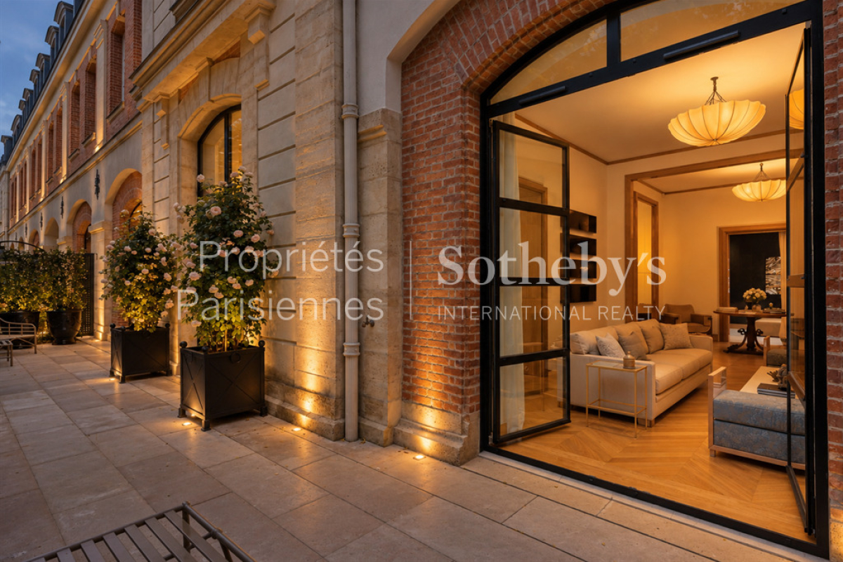 Luxury House for sale in Paris 7ème, 18 750 000 €, Photo 2