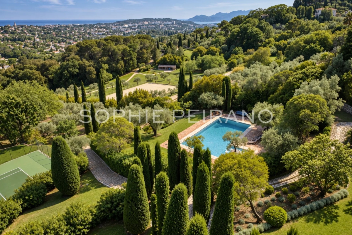 Luxury House for sale in Mougins, 27 900 000 €, Photo 2