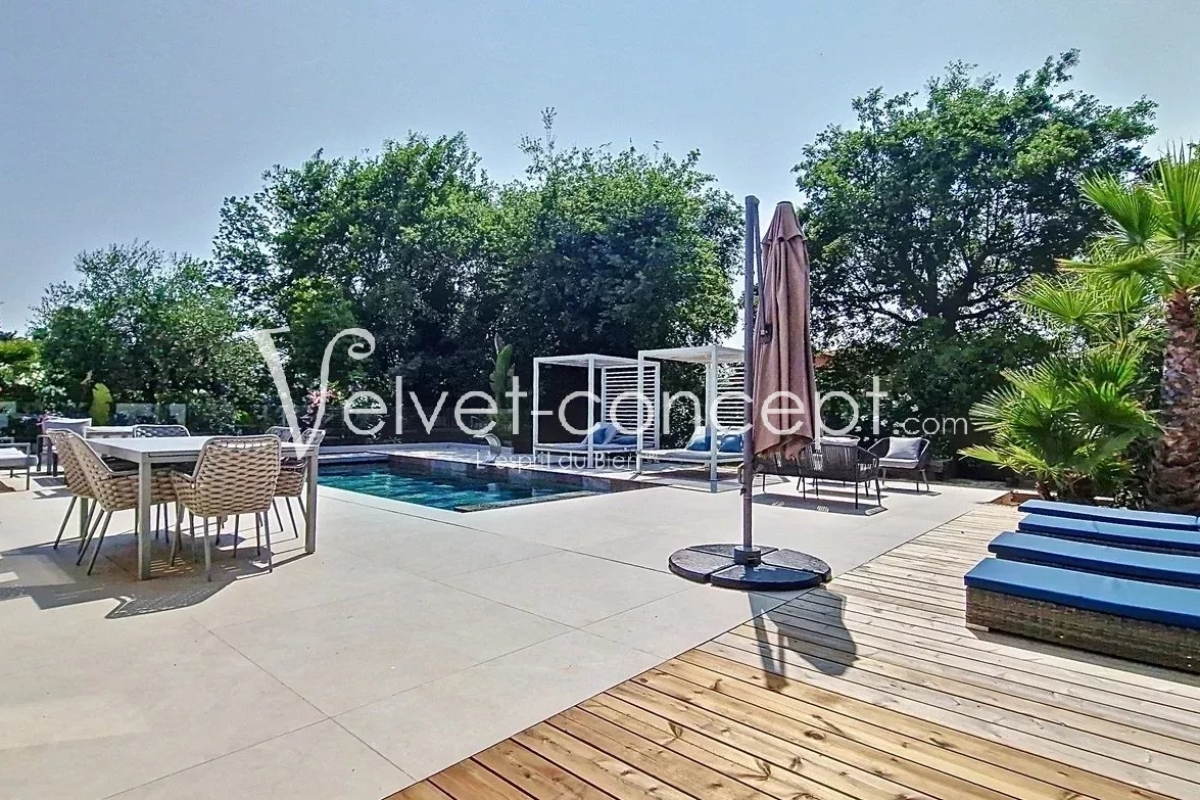 Maison de luxe à vendre à Valbonne, 1 995 000 €, Photo 2