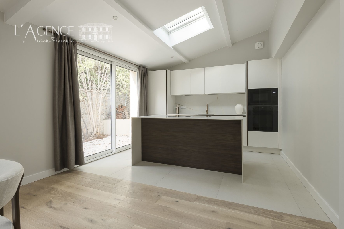 Maison de luxe à vendre à Aix-en-Provence, 790 000 €, Photo 3