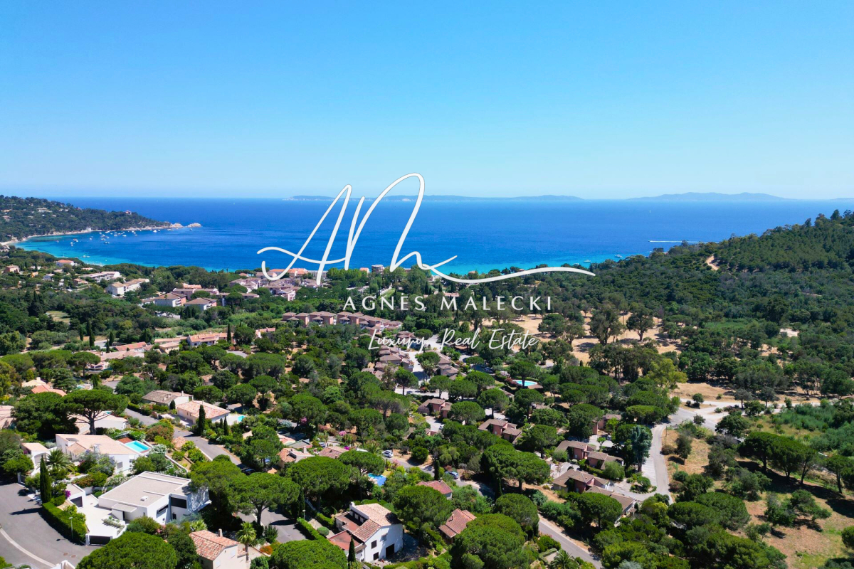 Maison de luxe à vendre à Le Lavandou, 890 000 €, Photo 3
