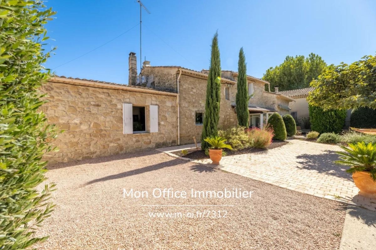 Luxury House for sale in La Barben, 1 155 000 €, Photo 6