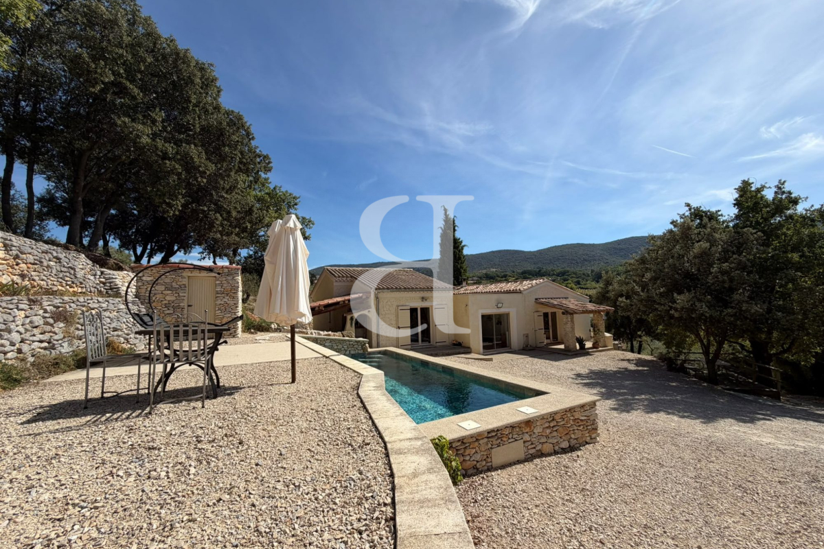 Maison de luxe à vendre à Méthamis, 650 000 €, Photo 1