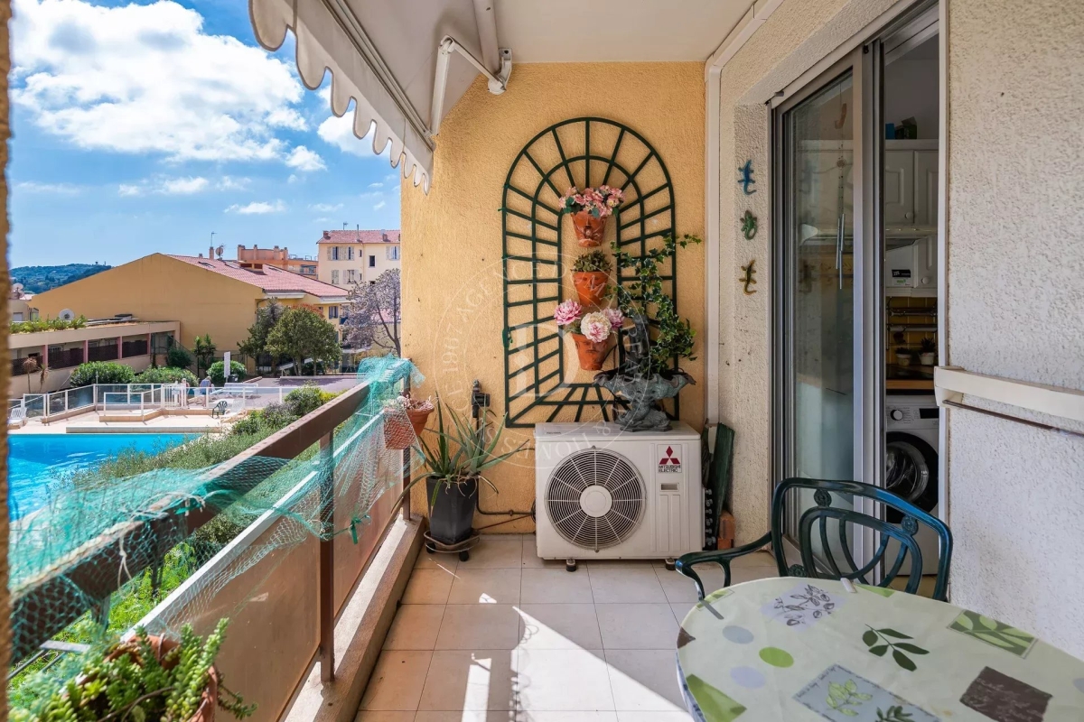 Luxury Apartment for sale in Beaulieu-sur-Mer, 615 000 €, Photo 2