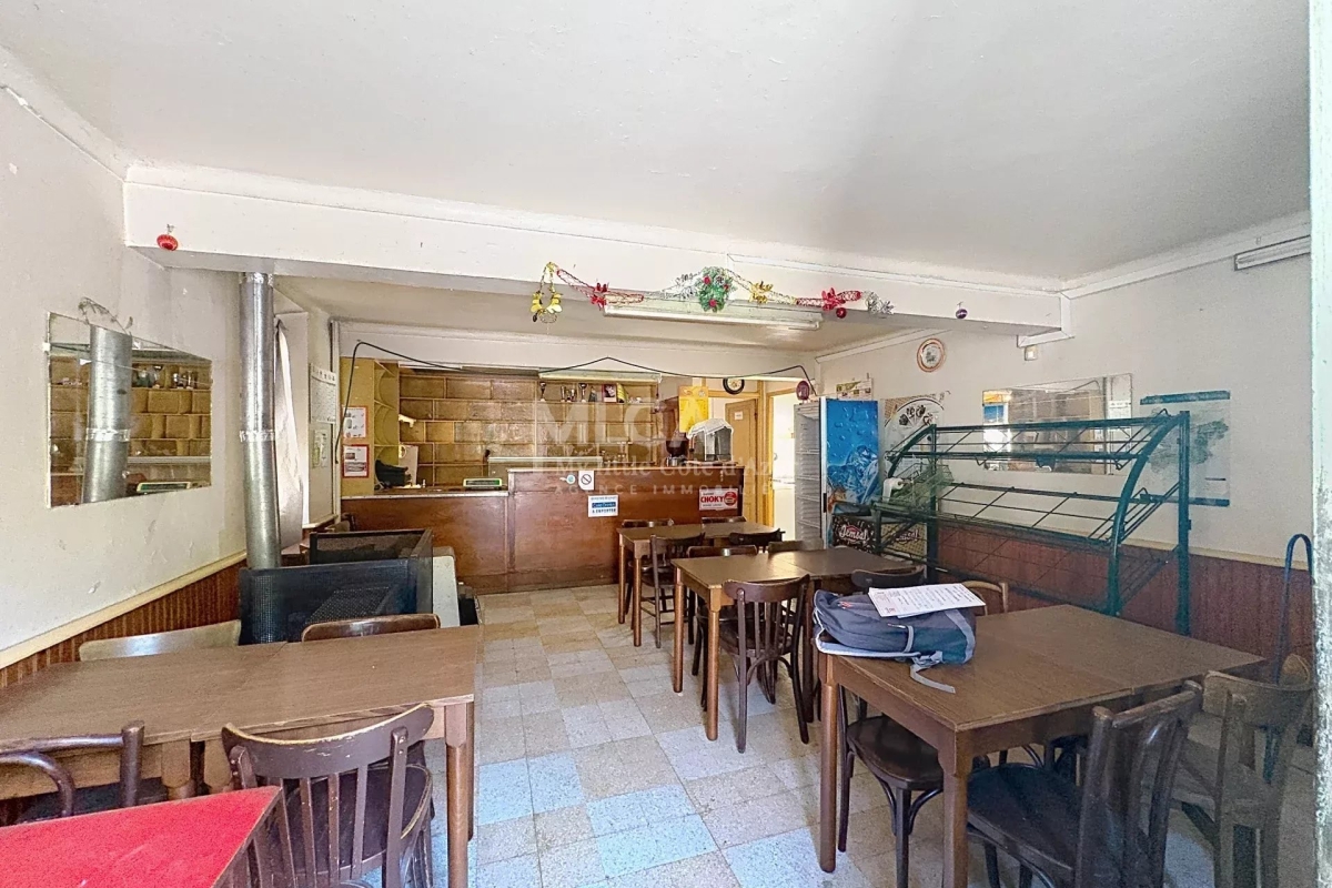 Luxury House for sale in Saint-Étienne-de-Tinée, 285 000 €, Photo 2
