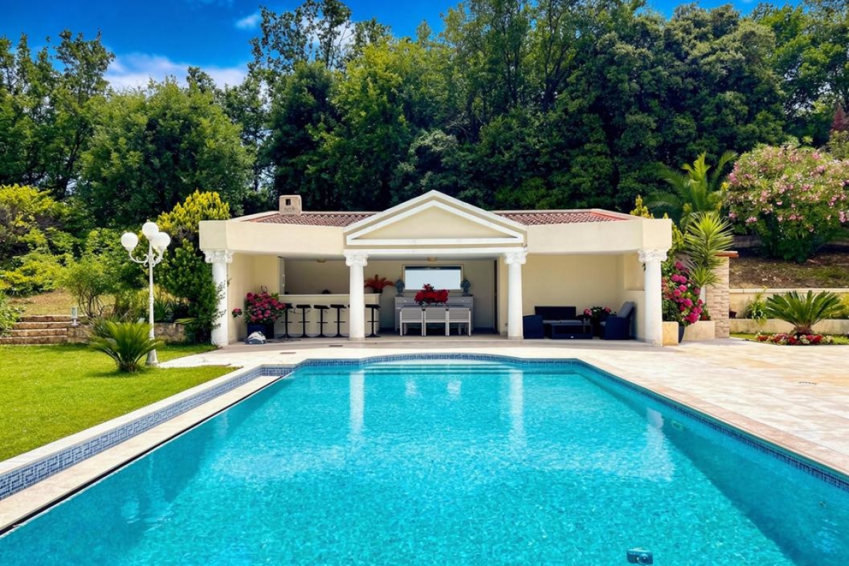 Luxury House for sale in Vallauris, 2 180 000 €, Photo 1