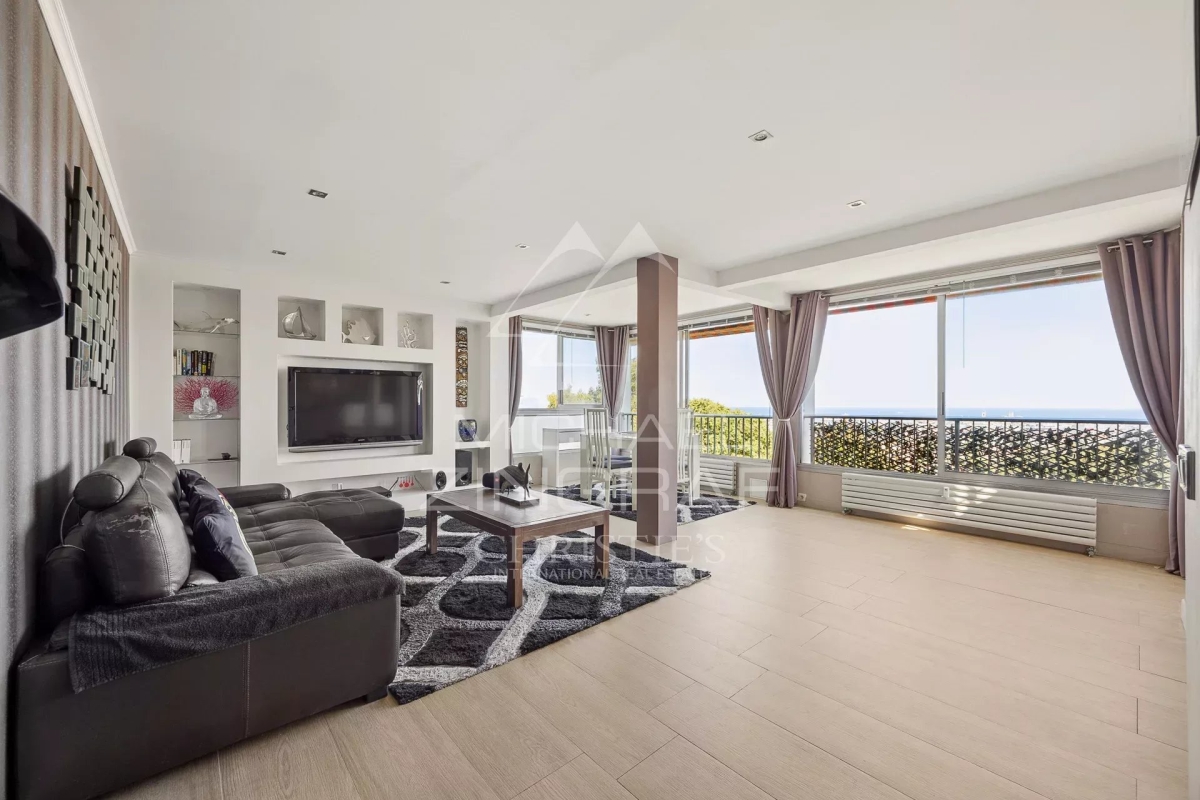 Luxury Apartment for sale in Antibes, 1 595 000 €, Photo 2