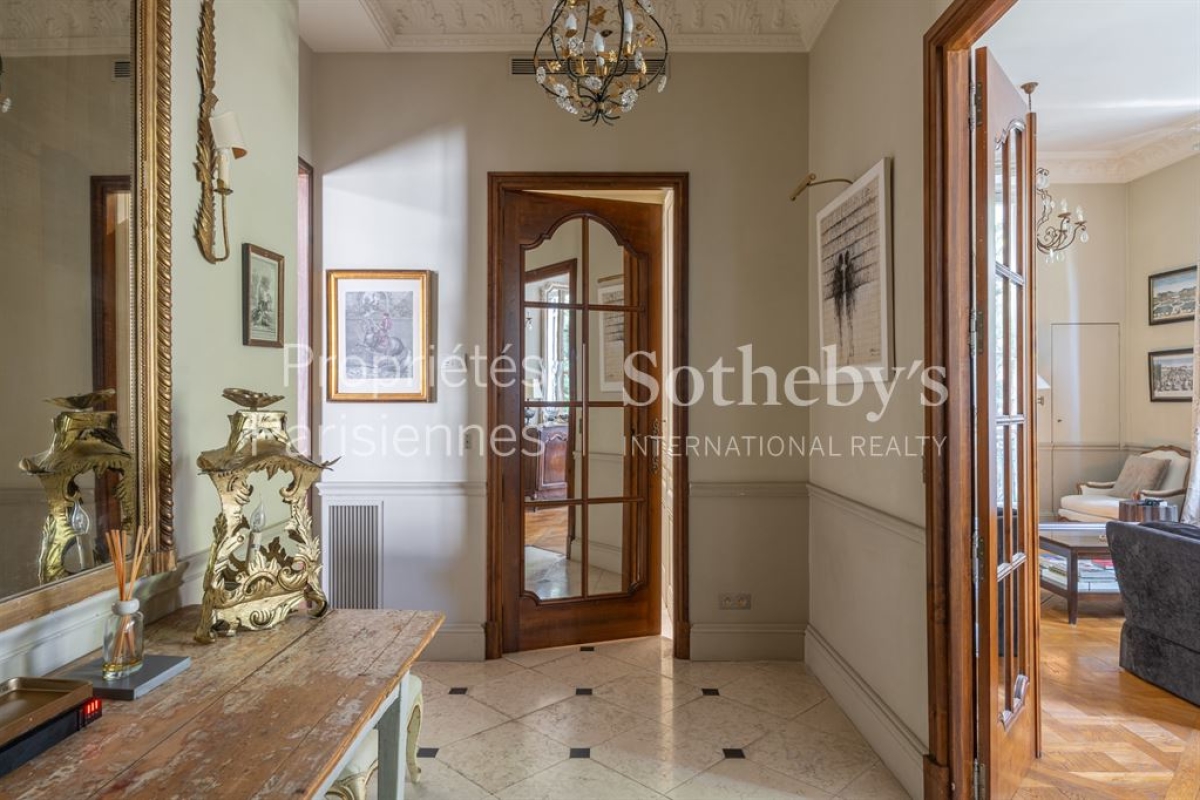 Luxury Apartment for sale in Paris 6ème, 2 990 000 €, Photo 3