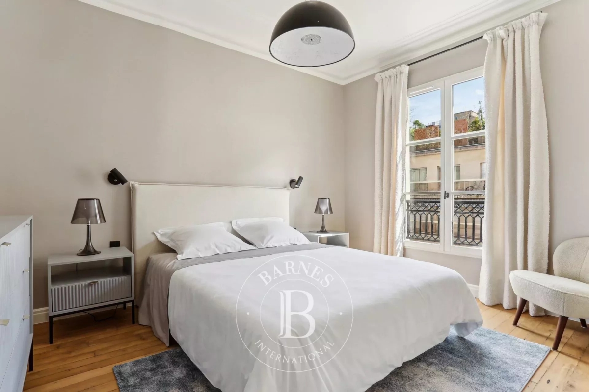 Luxury Apartment for sale in Paris 8ème, 1 165 000 €, Photo 3