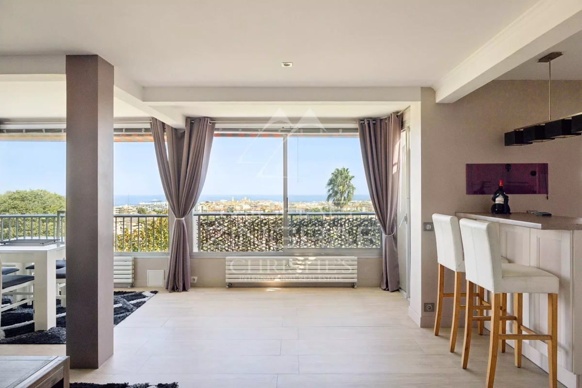 Luxury Apartment for sale in Antibes, 1 595 000 €, Photo 5