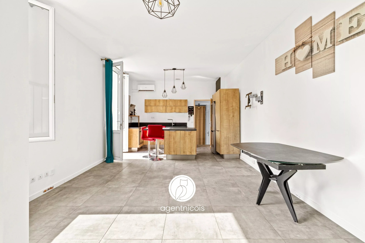 Maison de luxe à vendre à Nice, 439 000 €, Photo 3