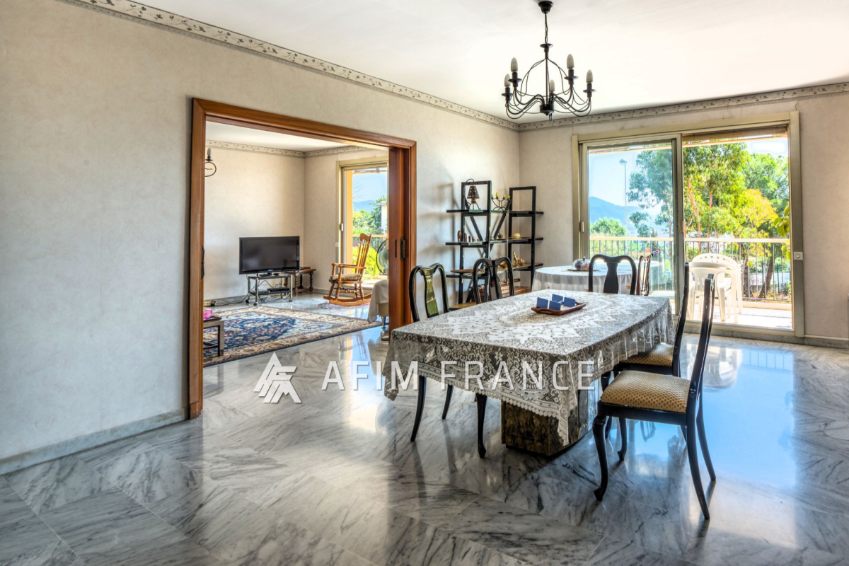 Luxury Apartment for sale in Nice, 1 110 000 €, Photo 3