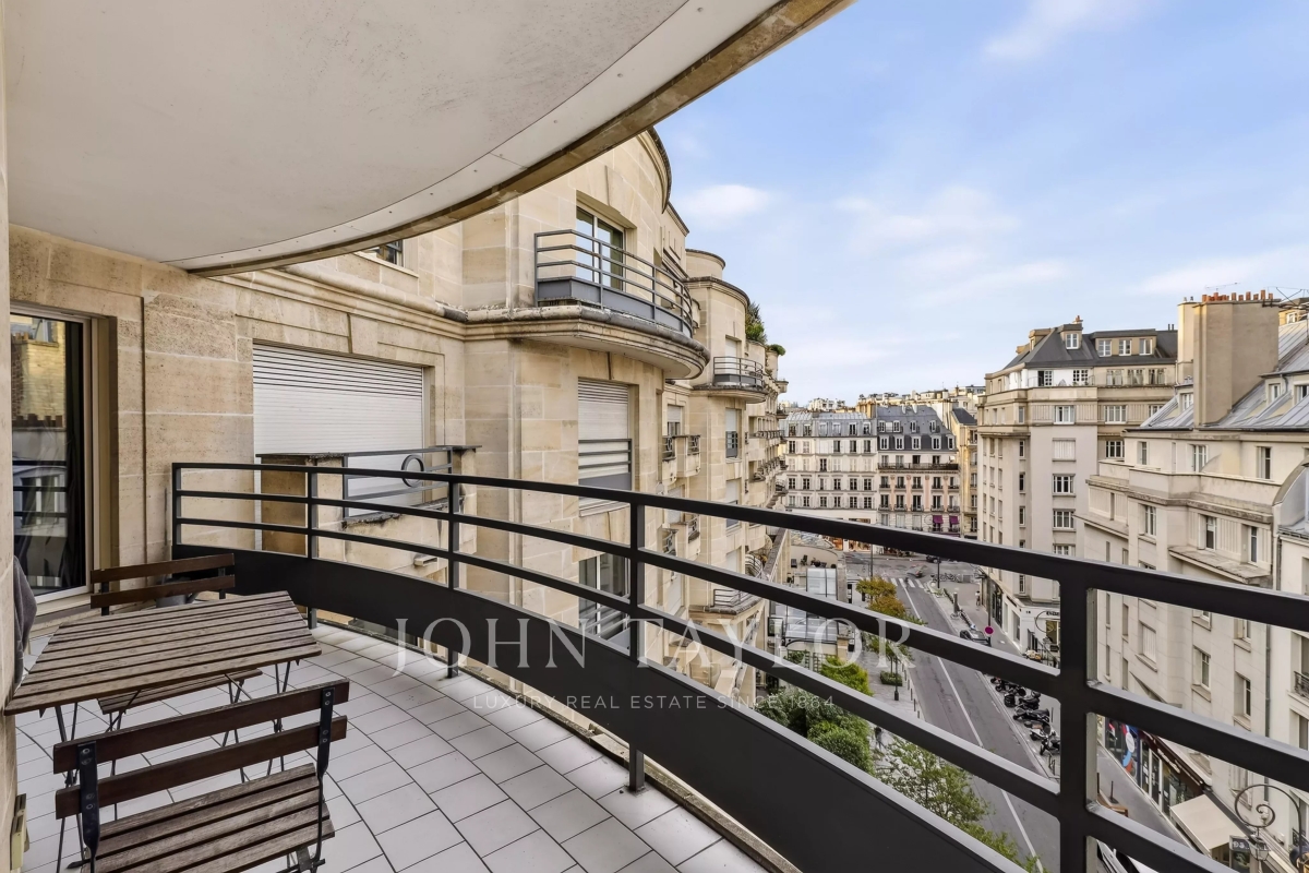 Luxury Apartment for sale in Paris 16ème, 1 350 000 €, Photo 1