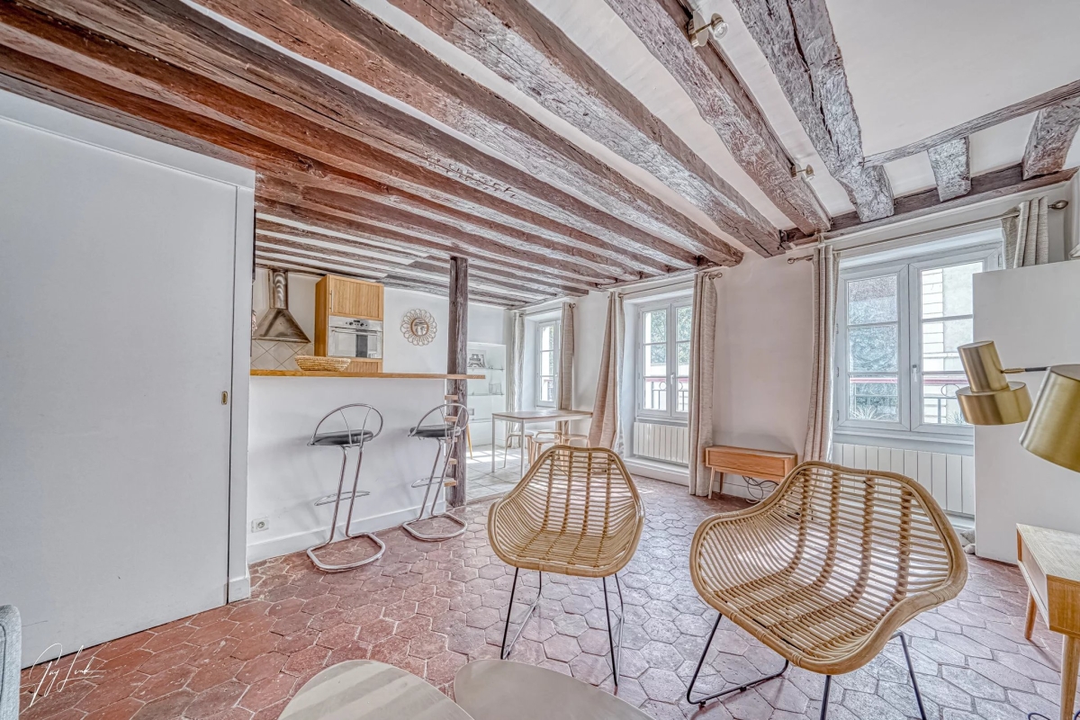 Luxury Apartment for sale in Paris 7ème, 799 000 €, Photo 1