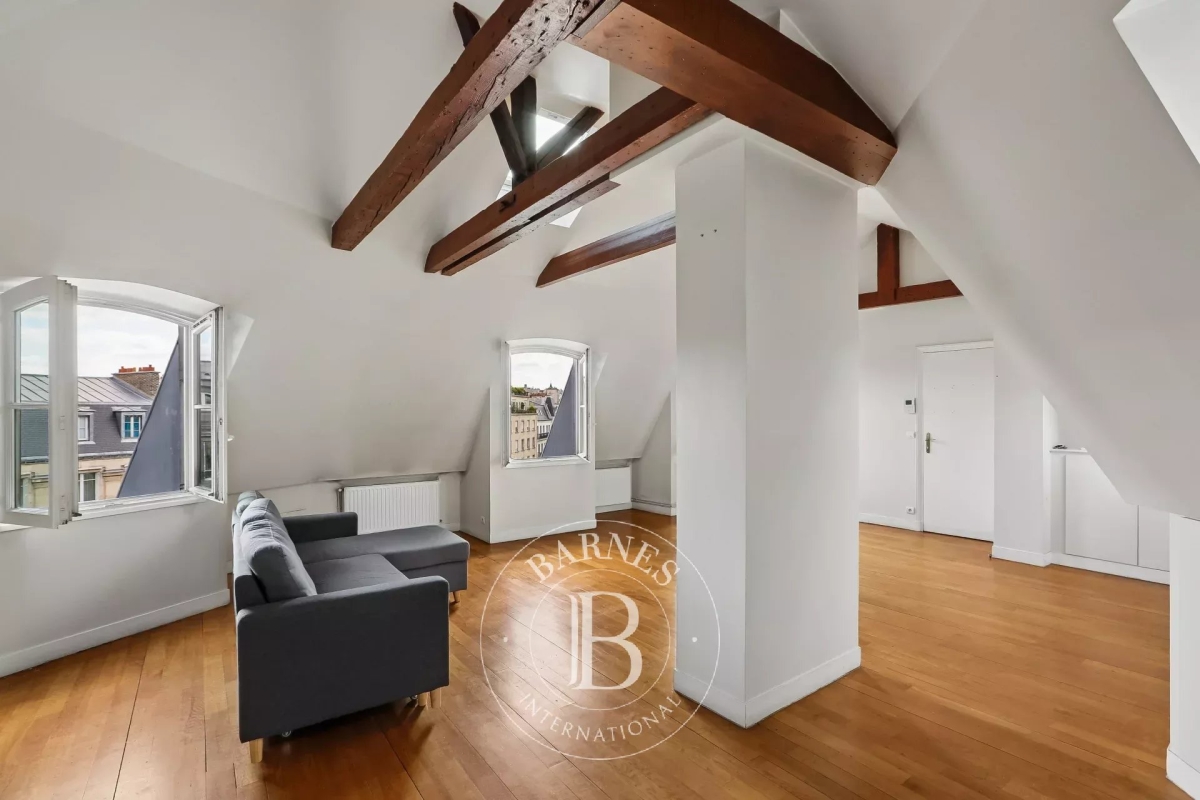 Luxury Apartment for sale in Paris 7ème, 1 650 000 €, Photo 2