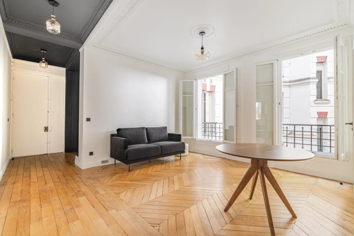 Luxury Apartment for sale in Paris 7ème, 1 350 000 €, Photo 2
