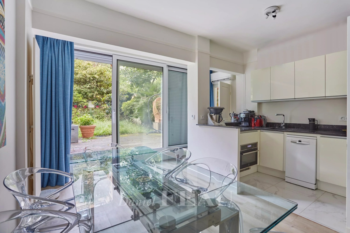 Appartement de luxe à vendre à Paris 16ème, 900 000 €, Photo 2