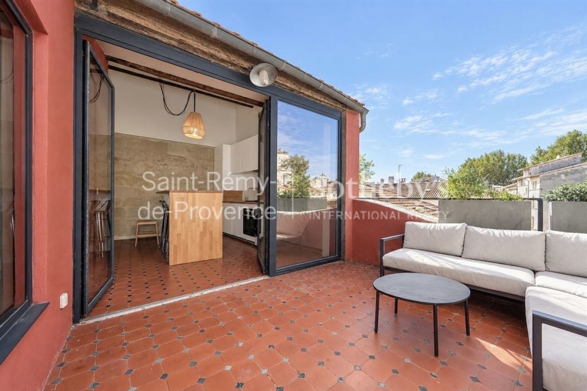 Luxury Apartment for sale in Arles, 275 000 €, Photo 2