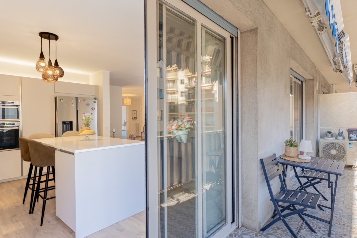Luxury Apartment for sale in Nice, 585 000 €, Photo 3