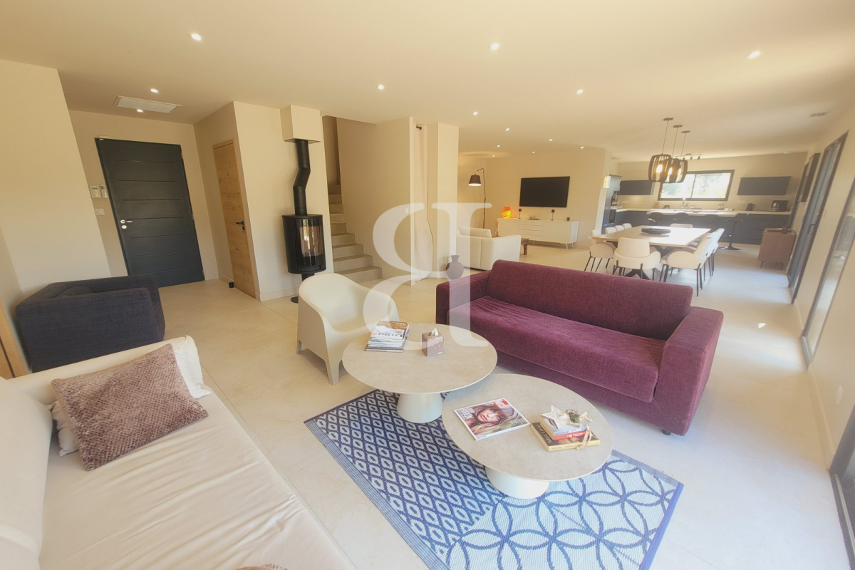 Maison de luxe à vendre à Grignan, 895 000 €, Photo 3