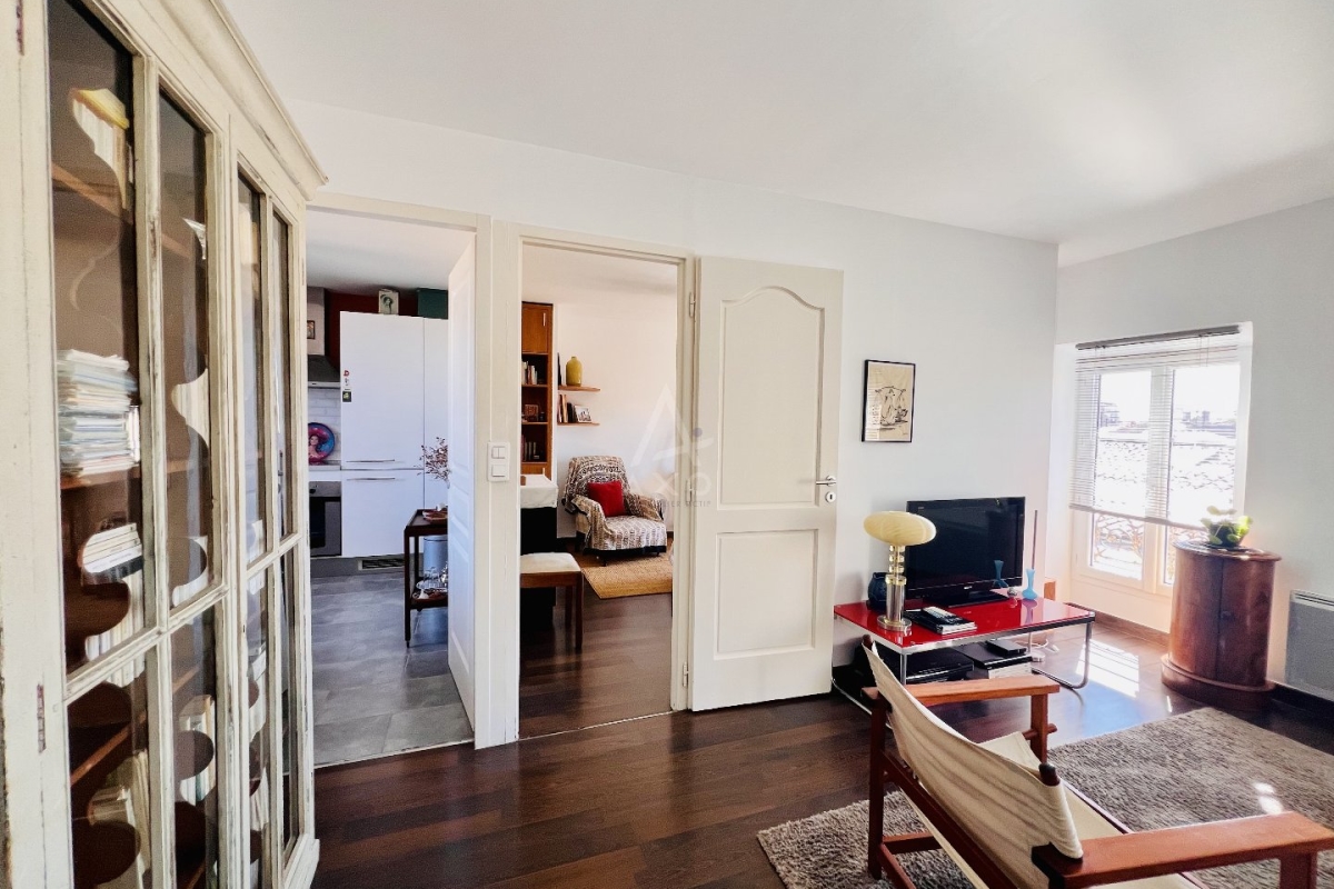 Appartement de luxe à vendre à Bordeaux, 233 000 €, Photo 2