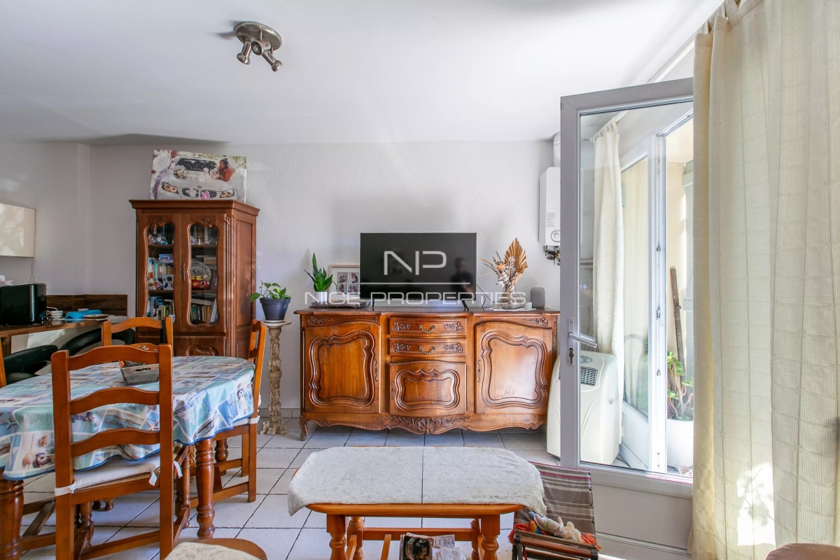Appartement de luxe à vendre à Nice, 270 000 €, Photo 3