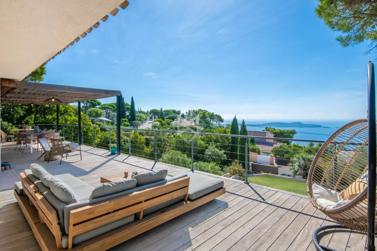 Maison de luxe à vendre à Carqueiranne, 2 000 000 €, Photo 3