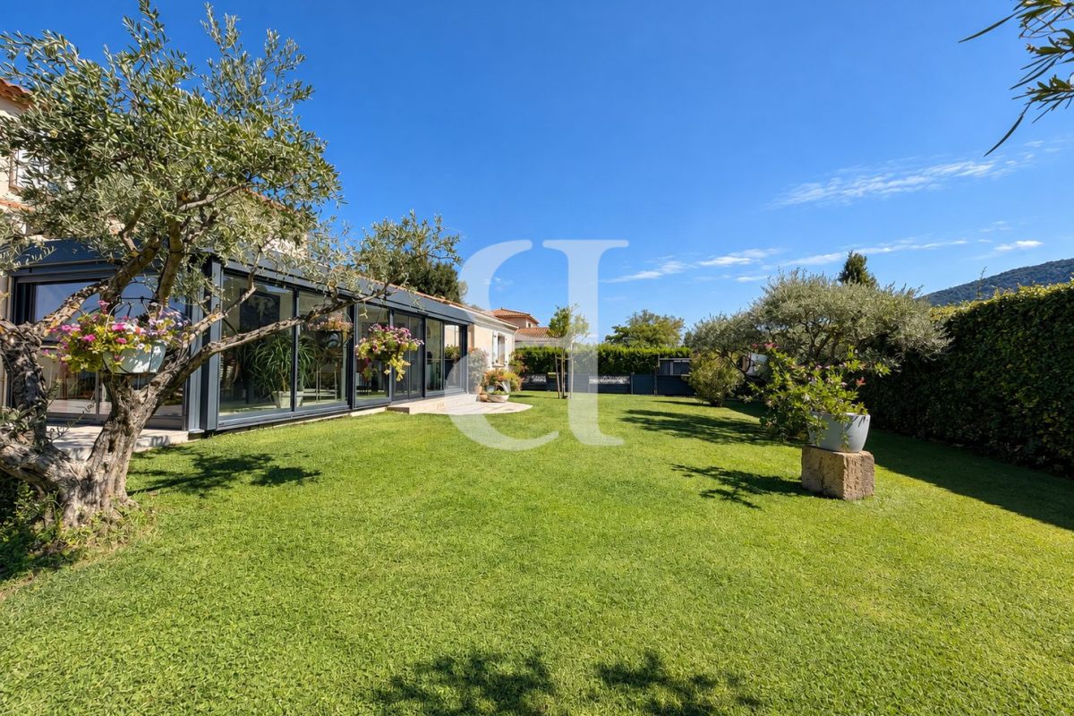 Luxury House for sale in L Isle-sur-La-Sorgue, 675 000 €, Photo 5