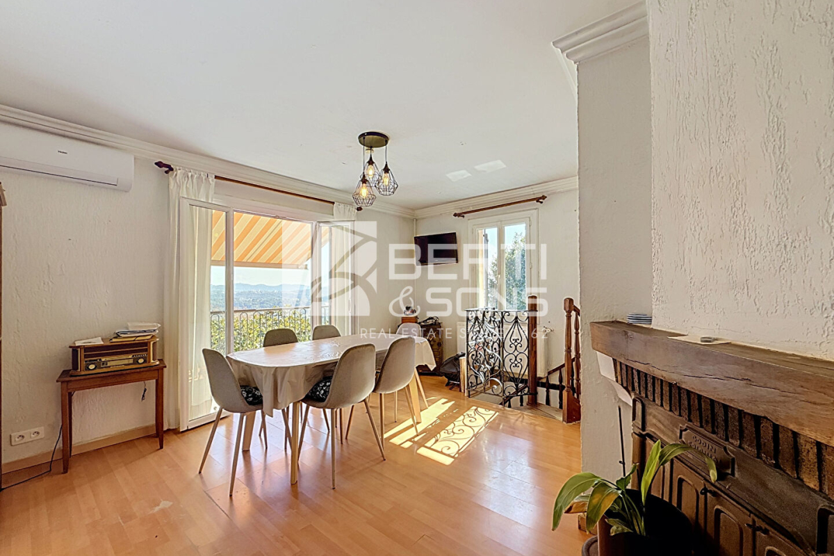 Luxury House for sale in Mandelieu-la-Napoule, 590 000 €, Photo 2