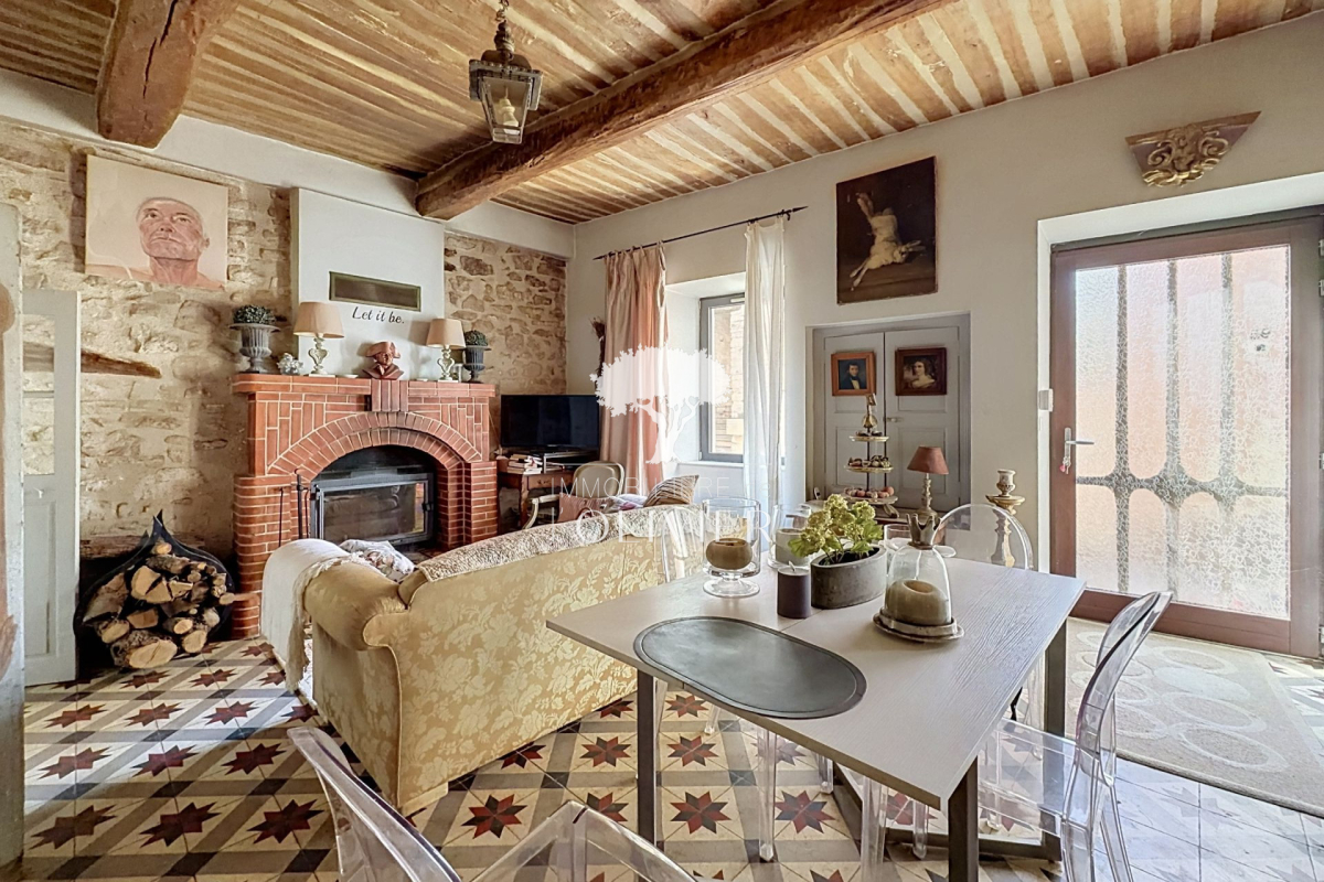 Luxury House for sale in Saint-Martin-de-Castillon, 233 000 €, Photo 3