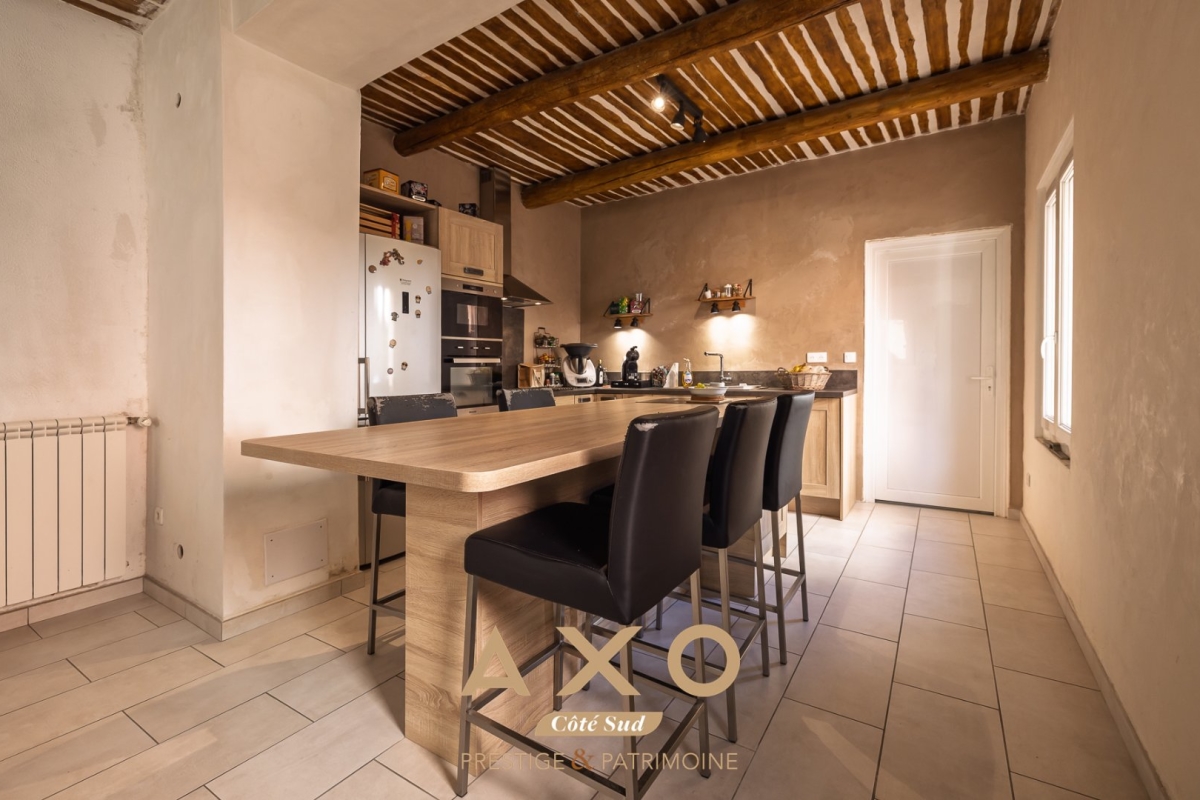 Maison de luxe à vendre à Mallemort, 240 000 €, Photo 3