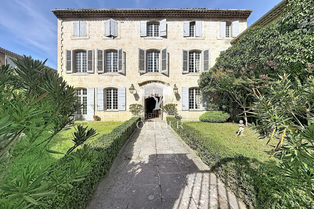 Maison de luxe à vendre à Apt, 845 000 €, Photo 1