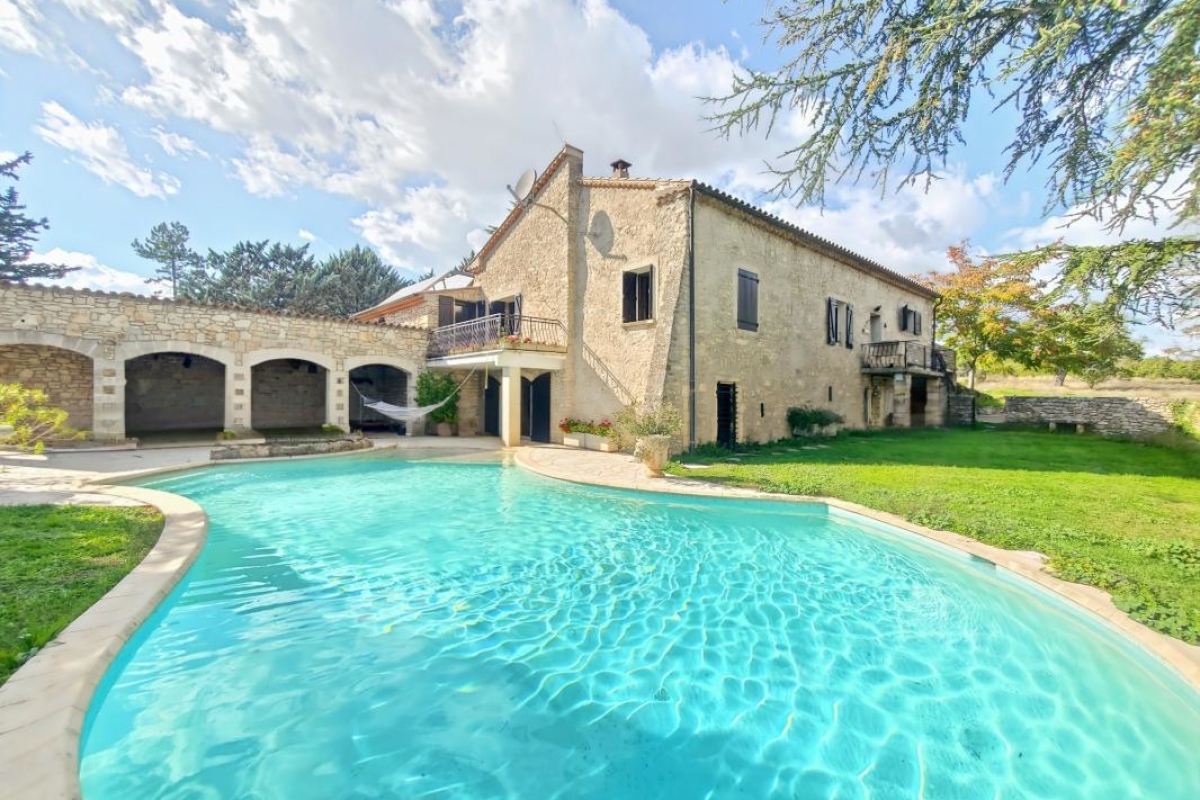 Maison de luxe à vendre à Mane, 960 000 €, Photo 1