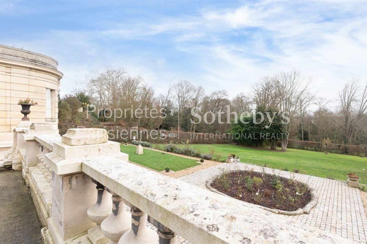 Maison de luxe à vendre à Louveciennes, 4 500 000 €, Photo 2