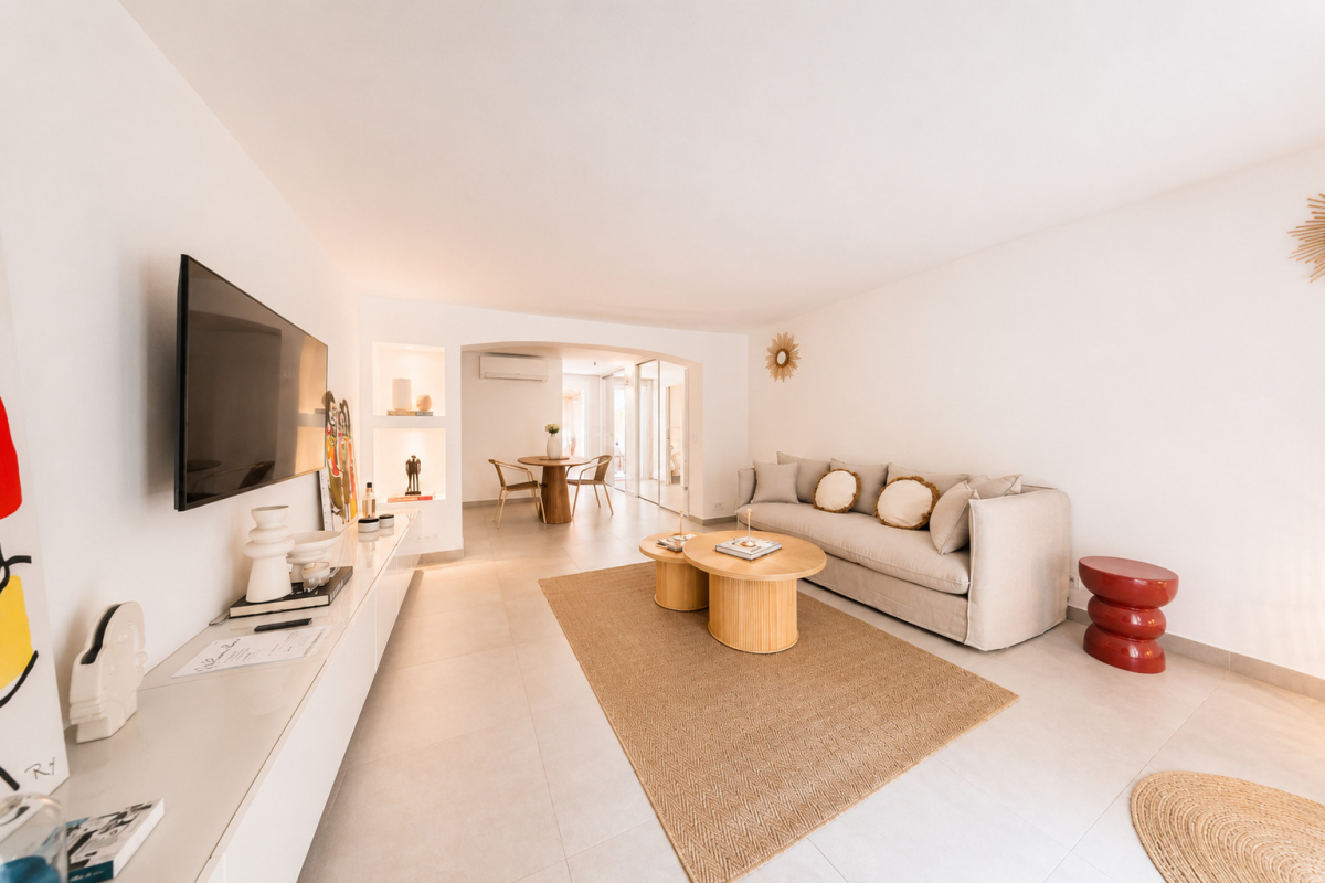 Luxury Apartment for sale in Saint-Tropez, 539 900 €, Photo 3
