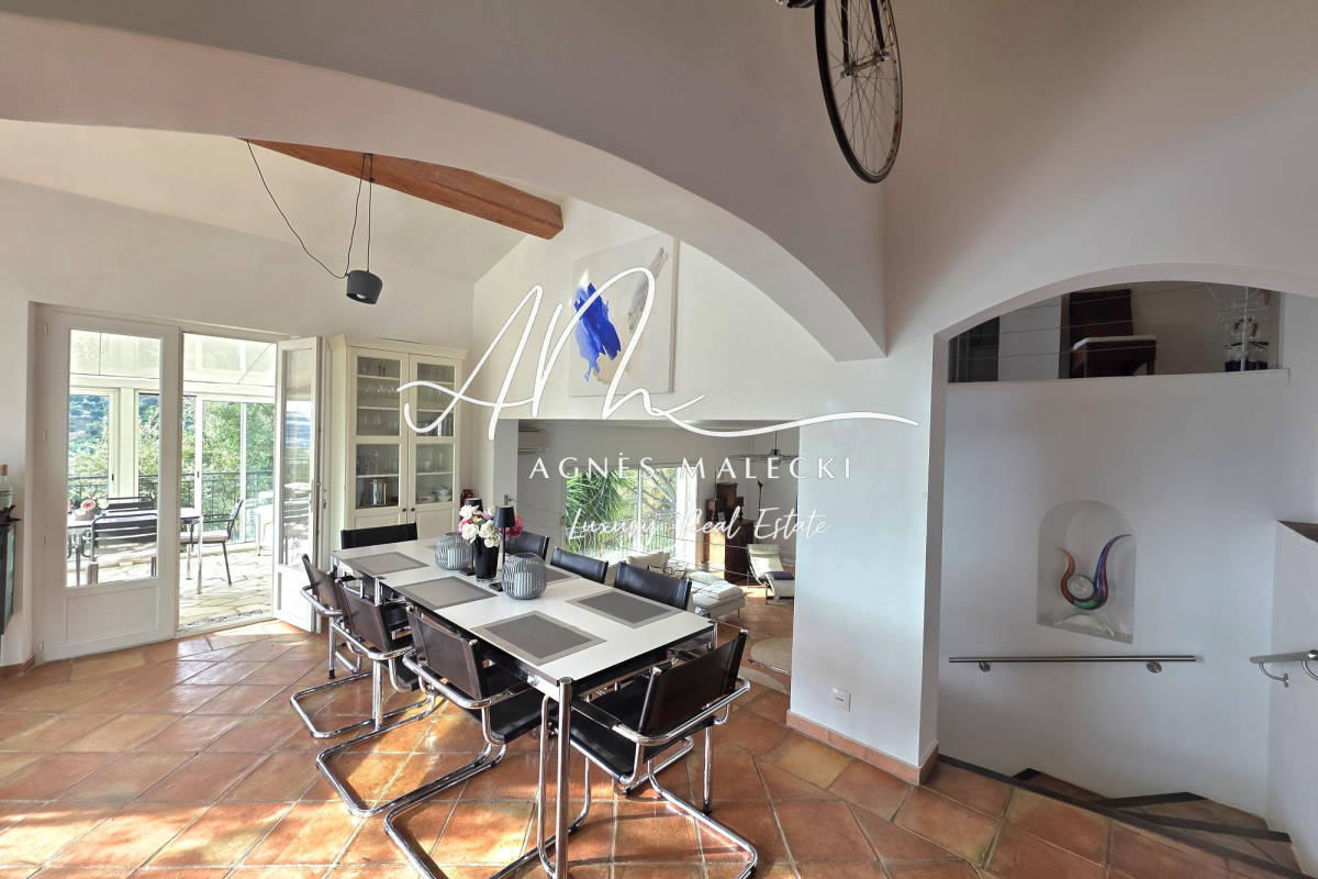 Maison de luxe à vendre à Cavalaire-sur-Mer, 1 150 000 €, Photo 4
