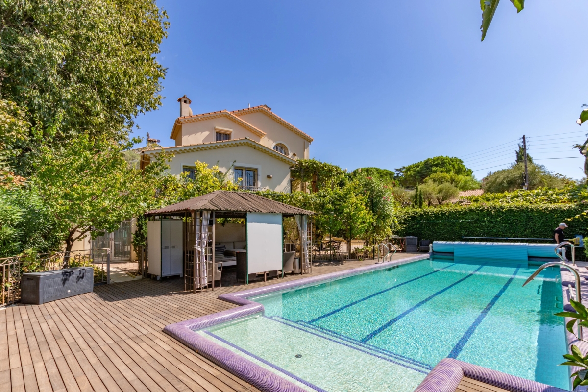 Maison de luxe à vendre à Cap d'Antibes, 2 950 000 €, Photo 2
