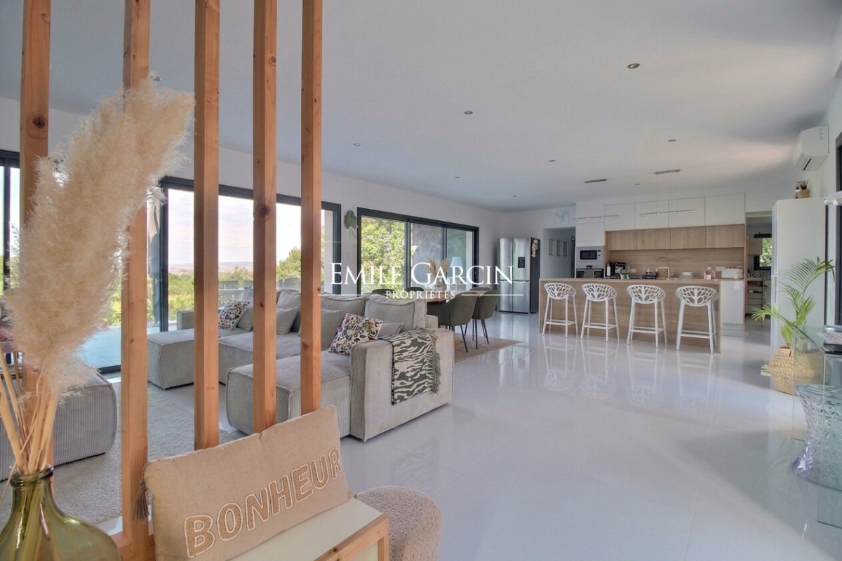 Maison de luxe à vendre à Barjac, 880 000 €, Photo 3