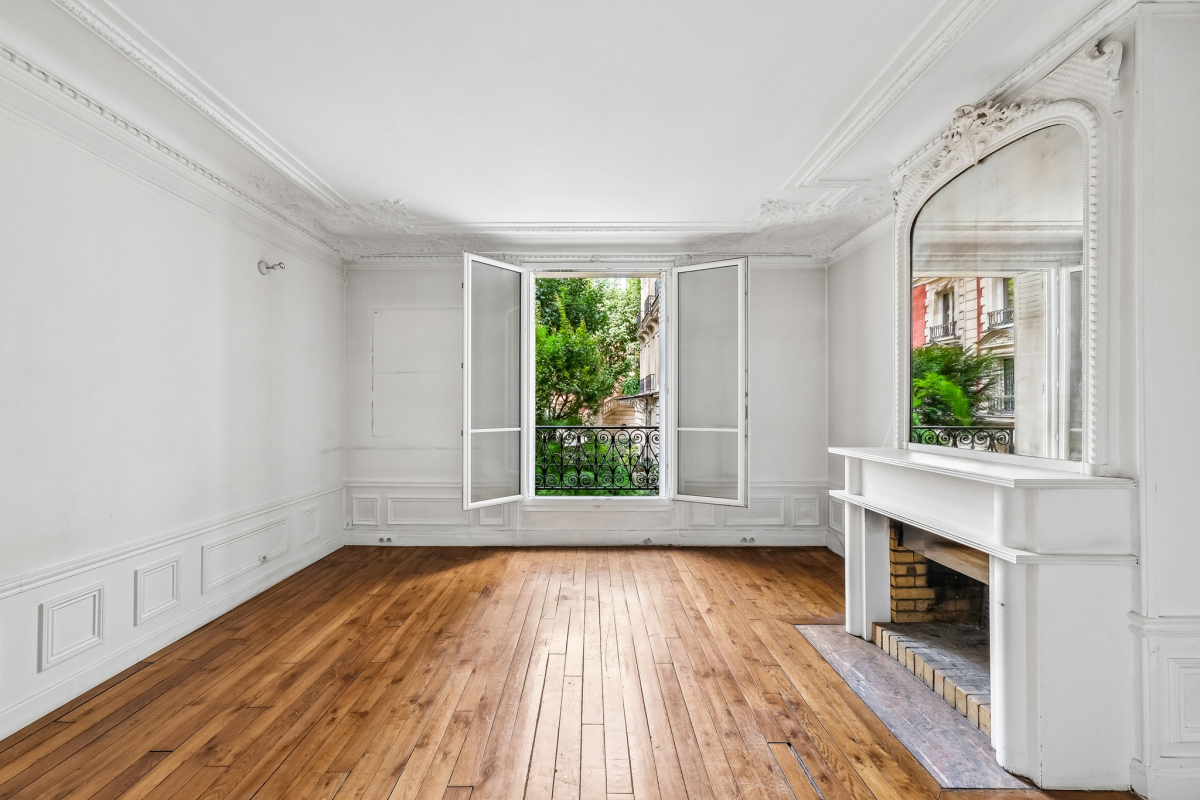 Luxury Apartment for sale in Paris 18ème, 1 185 000 €, Photo 3