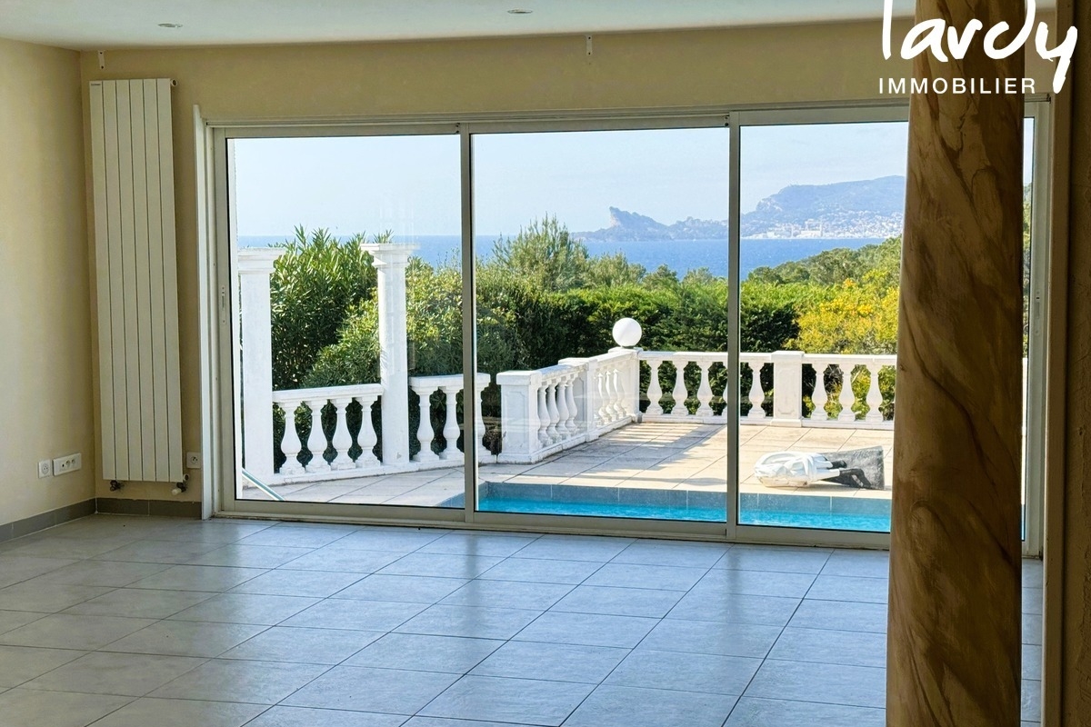 Maison de luxe à vendre à Saint-Cyr-sur-Mer, 1 890 000 €, Photo 3