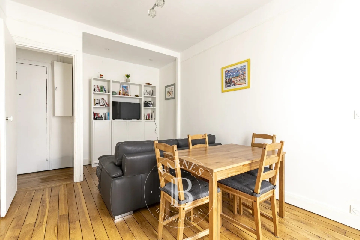Luxury Apartment for sale in Paris 15ème, 437 000 €, Photo 3