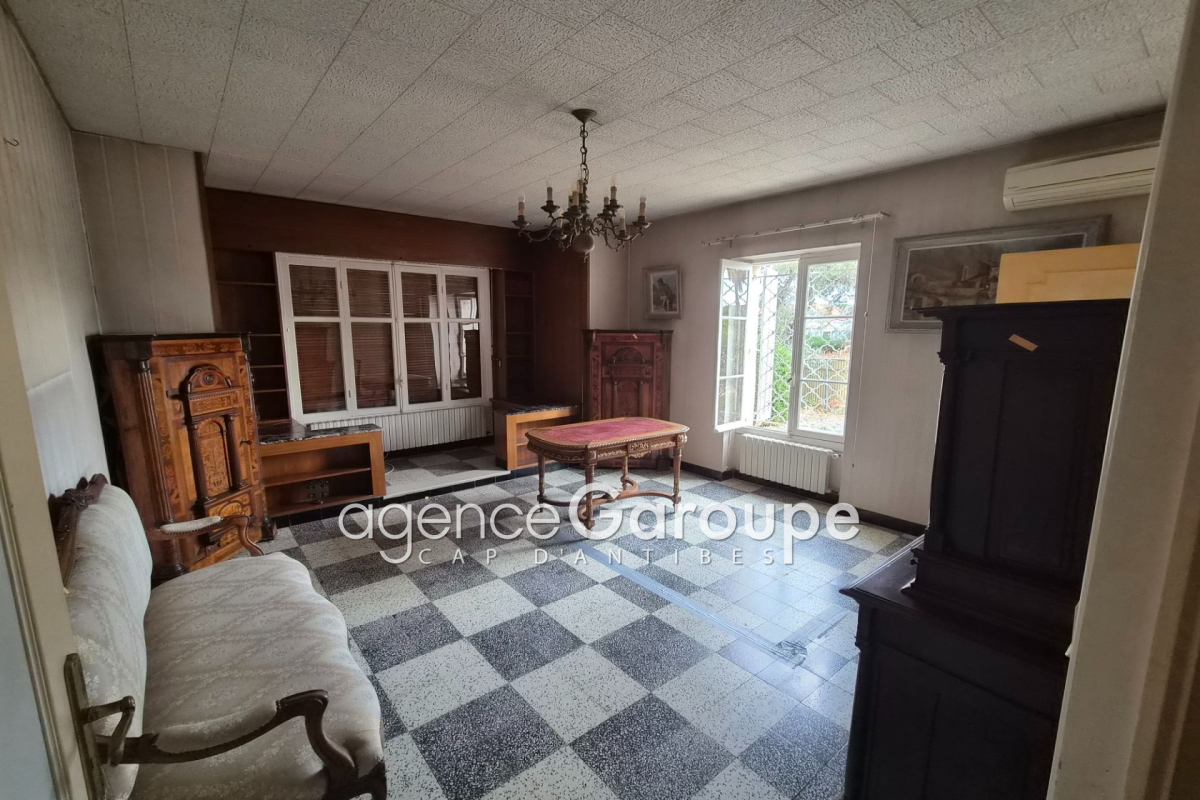 Maison de luxe à vendre à Antibes, 650 000 €, Photo 3