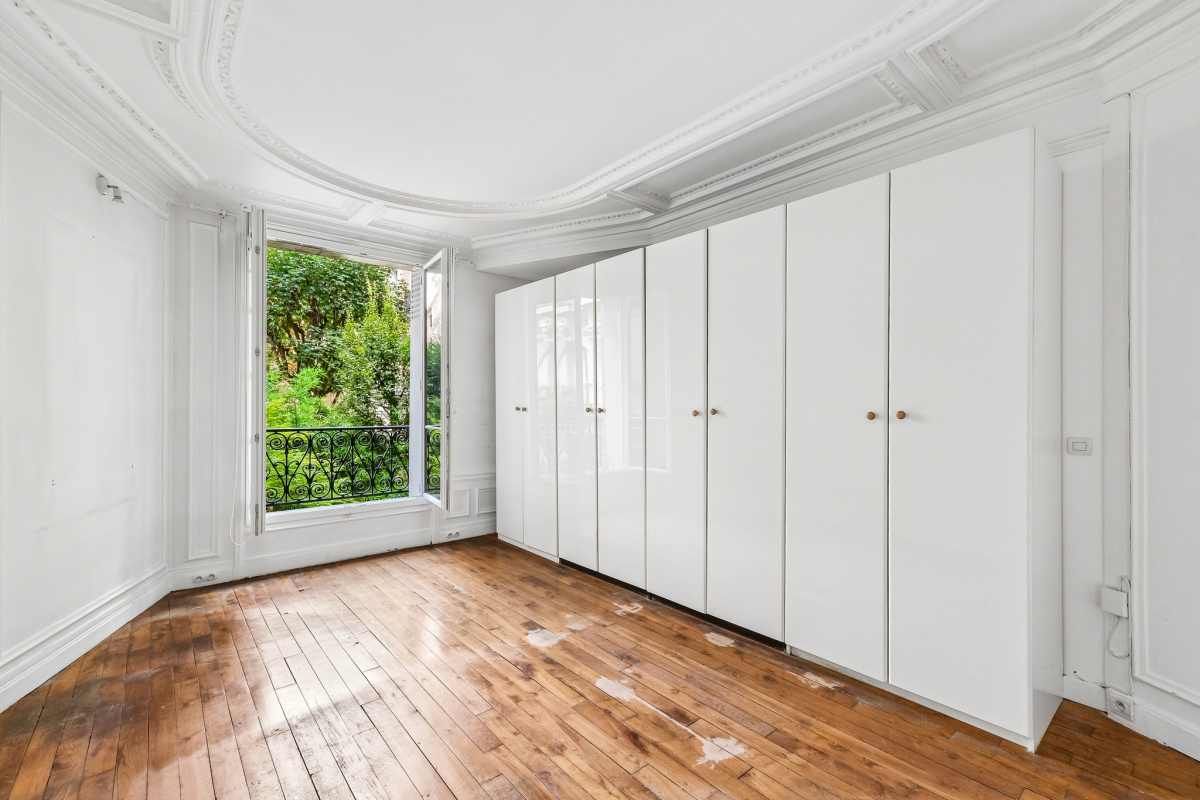 Luxury Apartment for sale in Paris 18ème, 1 185 000 €, Photo 4