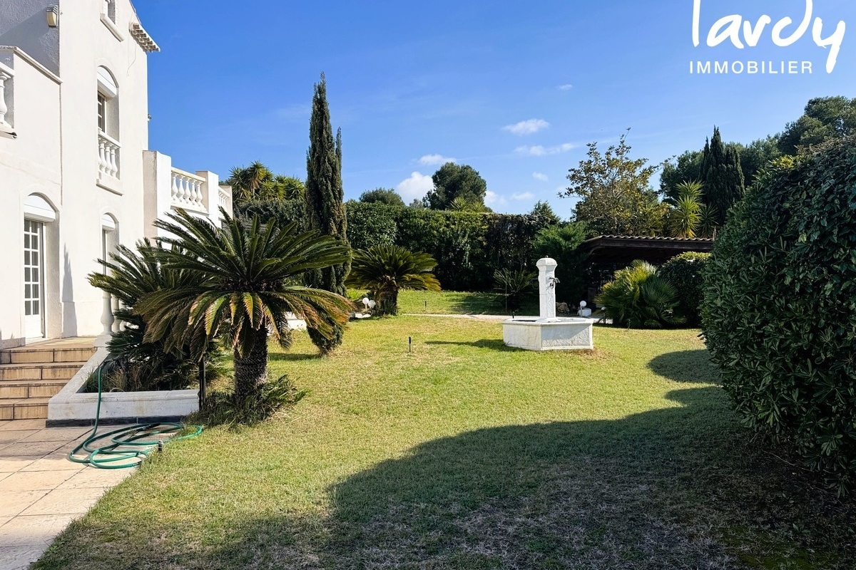 Maison de luxe à vendre à Saint-Cyr-sur-Mer, 1 890 000 €, Photo 4