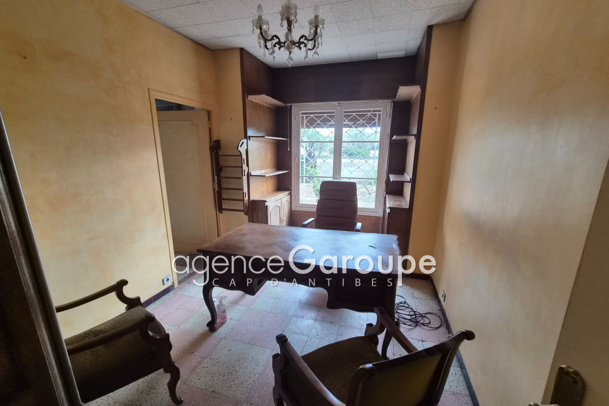Maison de luxe à vendre à Antibes, 650 000 €, Photo 5